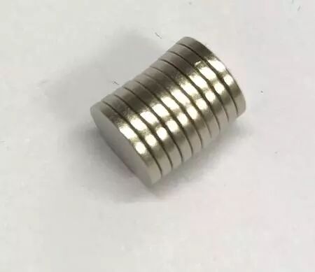 10 Aimants 8 mm x 1 mm (sachet)