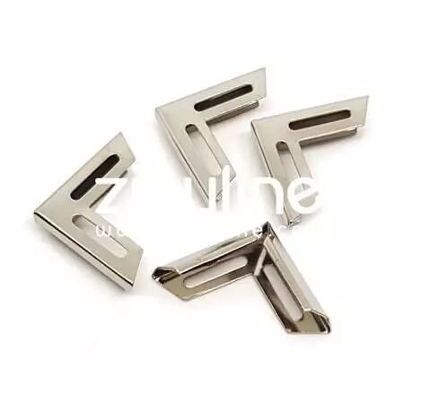 4 coins - Ajour�s argent�s