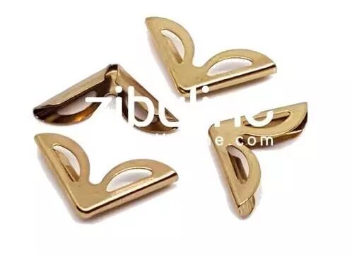 4 coins - Ajour�s arrondis ros�s