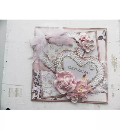 Craftables - Topiary Heart