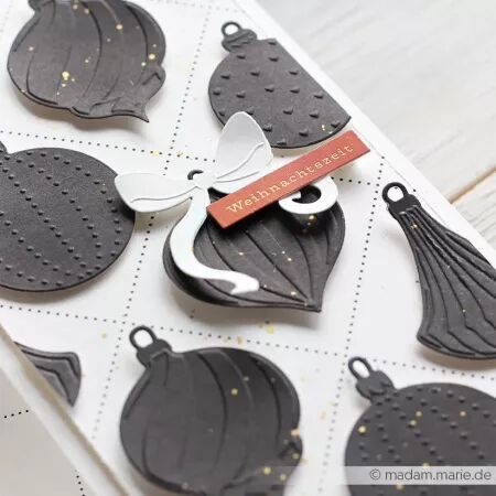 Cut & Emboss Folder - Boules de Noël - Alexandra Renke