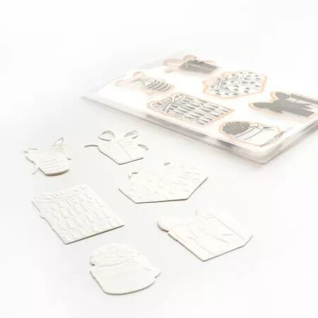 Cut & Emboss Folder - Cadeaux - Alexandra Renke