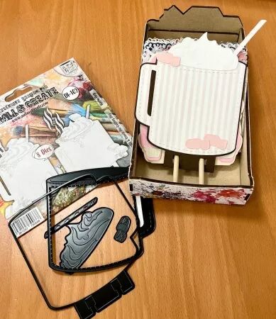 Die  #102 - Carte Memorydex - Warm Hug - aall and create