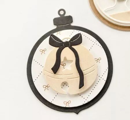 Die - Boule de sapin - Alexandra Renke