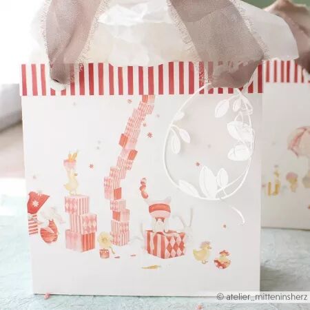 Die - �uf de P&acirc;ques avec des feuilles - Alexandra Renke