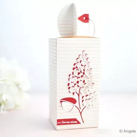 Die - Negative flower #2 - Fleurs de lilas - Alexandra Renke