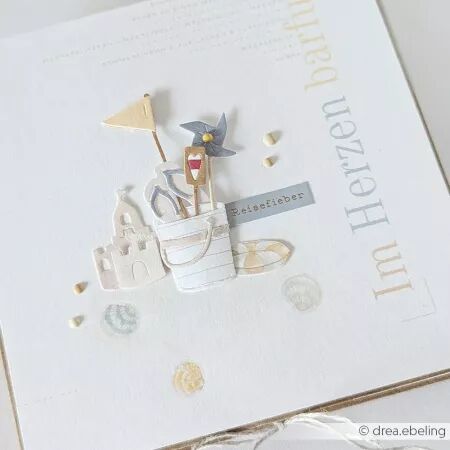 Die - pendentif un jour &agrave; la plage - Alexandra Renke