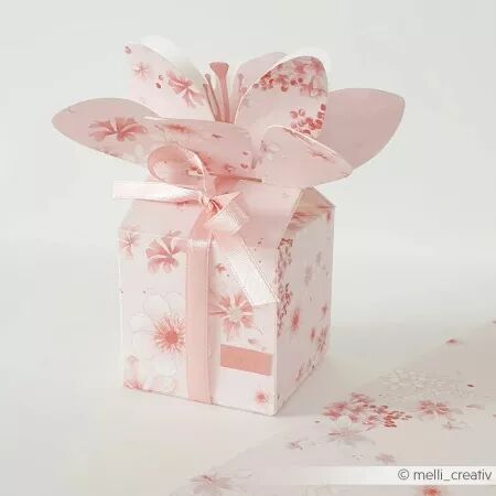 Die A4 - 3D bo&icirc;te &agrave; fleurs - Alexandra Renke