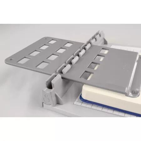 Hinge adapter - Adaptateur de charnière pour Registration press tool