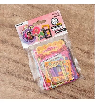 Paper elements - Little frames - Art by Marlene