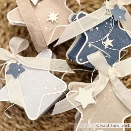 Papier - Petites &eacute;toiles sur denim clair
